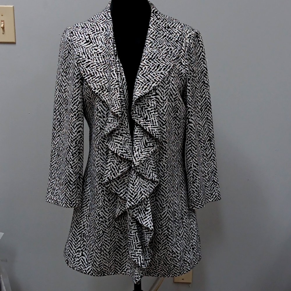 Calvin Klein NWT Beautiful black & white blazer, 3/4 sleeve, ruffle Lapels